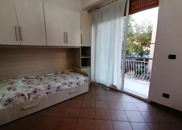 Lägenhet Girasole76